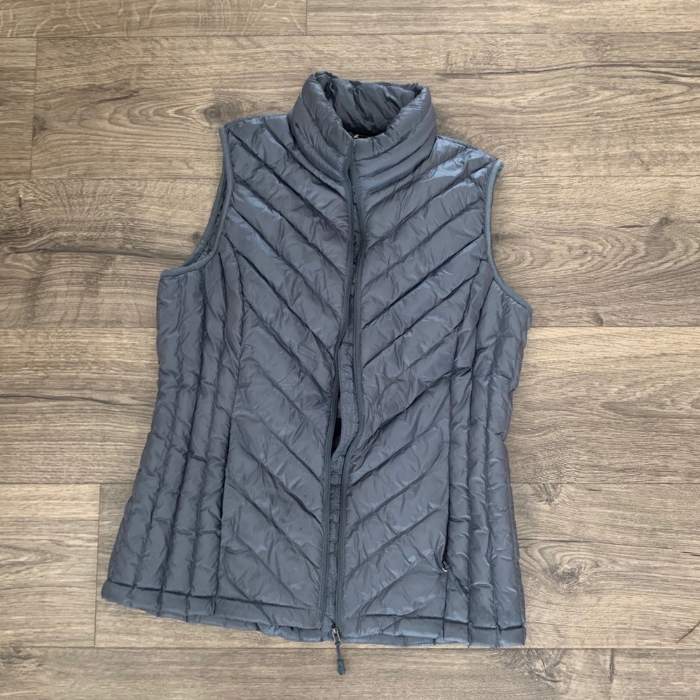 32 degree Heat puffer vest
